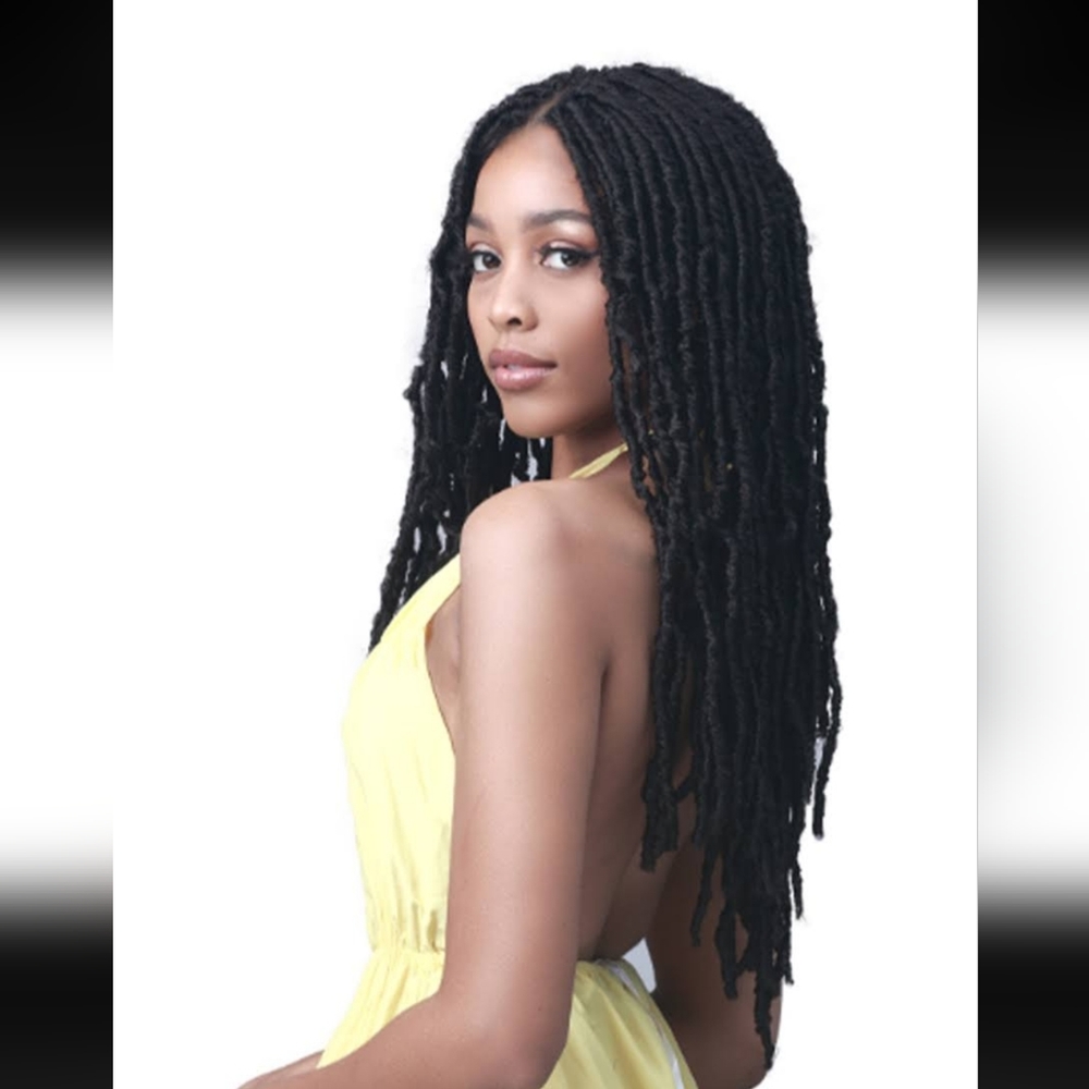 Bobbi Boss Nu Lock lakefront wig 1b